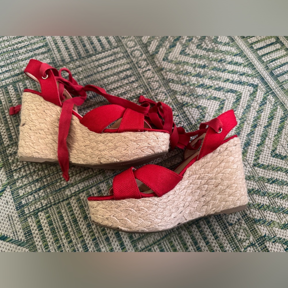 Lulu’s Red Wedge Espadrille Sandals w Ankle Tie Cotton Rope Summer VGUC